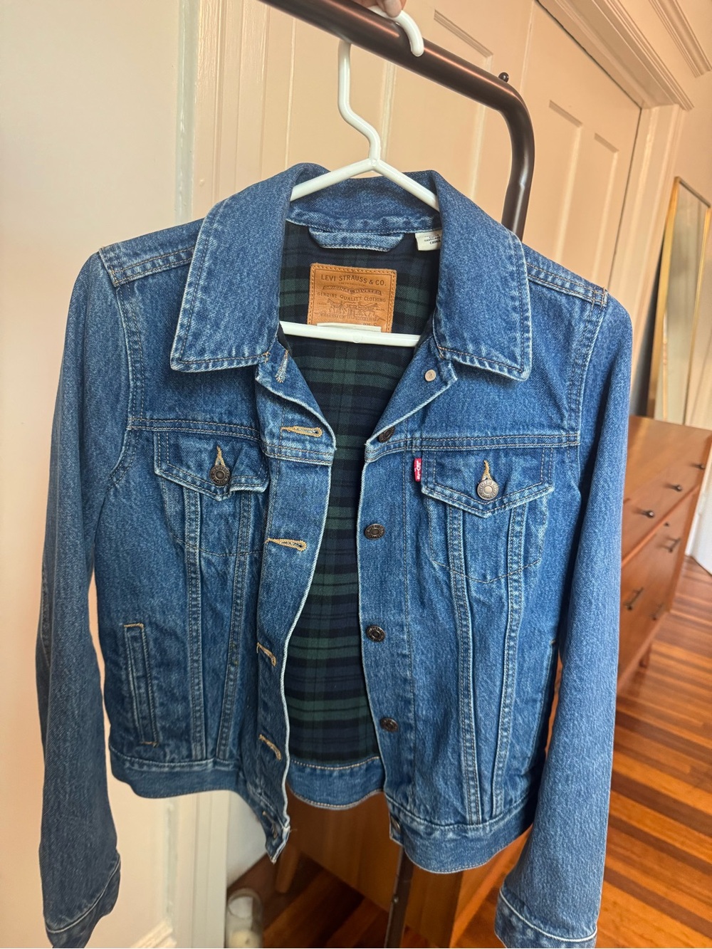 Levi's Classic Blue Denim Jacket with Plaid Lining